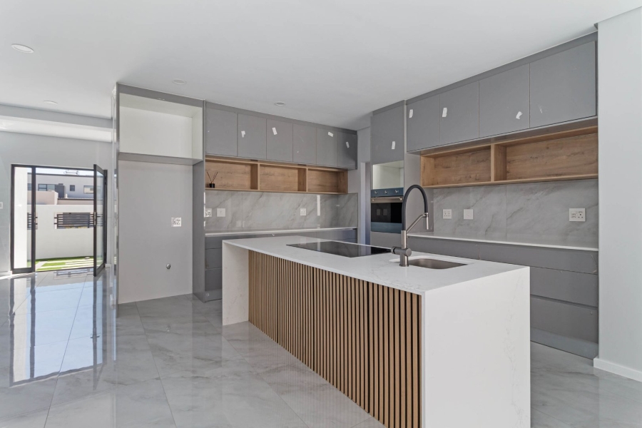 4 Bedroom Property for Sale in Sandown Western Cape